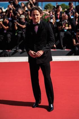 September 1, 2025, Venice, Italy: American actor Lewis Pullman attends the red carpet of the film The Testament of Ann Lee at the 82nd Venice Film. Venice Italy - ZUMAs197 20250901_aaa_s197_107 Copyright: xMarcoxBaradax