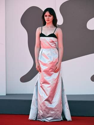 Venice, Italy: Venice, 82nd Venice International Film Festival 2025 - Evening 6 - Red Carpet for the film The Testament of Ann Lee . Pictured: Viola Prettejohn Venice Italy  - ZUMAp169 20250901_zea_p169_975 Copyright: xSimonexComix