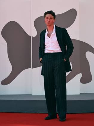 Venice, Italy: Venice, 82nd Venice International Film Festival 2025 - Evening 6 - Red Carpet for the film The Testament of Ann Lee . Pictured: Jamie Bogyo Venice Italy  - ZUMAp169 20250901_zea_p169_982 Copyright: xSimonexComix