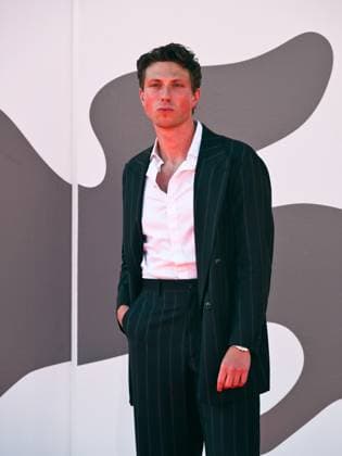 Venice, Italy: Venice, 82nd Venice International Film Festival 2025 - Evening 6 - Red Carpet for the film The Testament of Ann Lee . Pictured: Jamie Bogyo Venice Italy  - ZUMAp169 20250901_zea_p169_984 Copyright: xSimonexComix