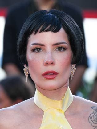 Venice, 82nd Venice International Film Festival 2025 - evening 6, red carpet for the film The Smashing Machine . Pictured is Halsey.  Copyright: xAlbertoxTerenghix xipa-agency.netx xPoolxPhotoxEventsx06x IPA_Agency_IPA63881559