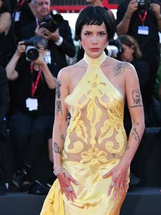 Venice, 82nd Venice International Film Festival 2025 - evening 6, red carpet for the film The Smashing Machine . Pictured is Halsey.  Copyright: xAlbertoxTerenghix xipa-agency.netx xPoolxPhotoxEventsx06x IPA_Agency_IPA63881565