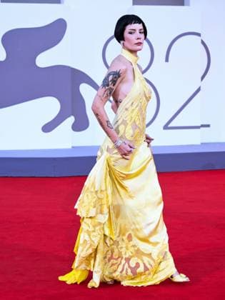 Venice, ITALY: Venice, 82nd Venice International Film Festival 2025 - evening 6, red carpet of the film The Smashing Machine In the photo: Halsey Venice ITALY  - ZUMAp169 20250901_zea_p169_1153 Copyright: xSimonexComix