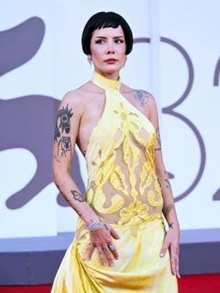 Venice, ITALY: Venice, 82nd Venice International Film Festival 2025 - evening 6, red carpet of the film The Smashing Machine In the photo: Halsey Venice ITALY  - ZUMAp169 20250901_zea_p169_1163 Copyright: xSimonexComix