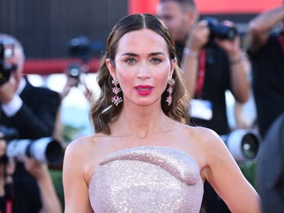 Venice, 82nd Venice International Film Festival 2025 - Evening 6, red carpet for the film The Smashing Machine. Pictured: Emily Blunt  Copyright: xAlbertoxTerenghix xipa-agency.netx xPoolxPhotoxEventsx06x IPA_Agency_IPA63882239
