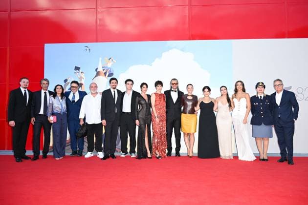 Venice, 82nd Venice International Film Festival 2025 - evening 6, red carpet of the film (Im)perfetta In the photo: Nicolò Bressan Degli Antoni, Federica Franzellitti, Lisa Luchetta, Luna Shirin Rasia, Matteo Bianchi, Valeria Solarino  Copyright: xManuelexMangiarottix xipa-agency.netx xPoolxPhotoxEventsx06x IPA_Agency_IPA63883007