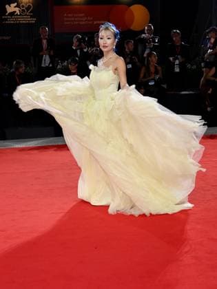 Venice, Italy: Venice, 82nd Venice International Film Festival 2025 - evening 6 - red carpet of the film Portobello Pictured: Aliia Roza Venice Italy  - ZUMAp169 20250901_zea_p169_1531 Copyright: xAlbertoxTerenghi PoolxxEvenx