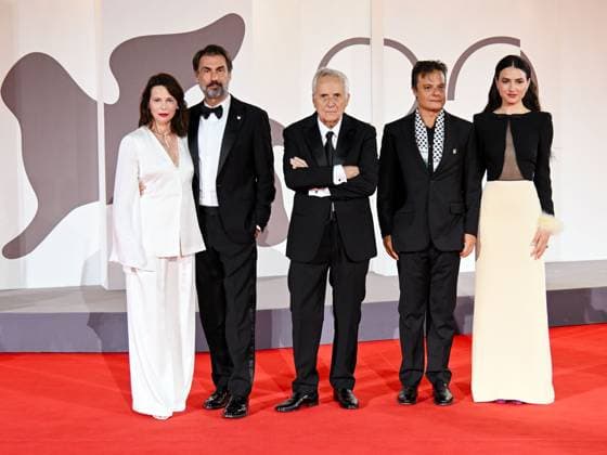 Venice, 82nd Venice International Film Festival 2025 - evening 6, red carpet of the film Portobello In the photo: Barbora Bobulova, Fabrizio Gifuni, Marco Bellocchio, Lino Musella, Romana Maggiora Vergano,  Copyright: xManuelexMangiarottix xipa-agency.netx xPoolxPhotoxEventsx06x IPA_Agency_IPA63887476