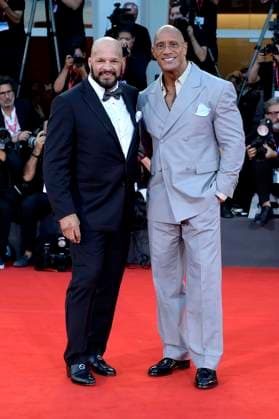 Mark Kerr und Dwayne Johnson bei der Premiere des Kinofilms The Smashing Machine auf der Biennale di Venezia 2025 82. Internationale Filmfestspiele von Venedig im Palazzo del Cinema. Venedig, 01.09.2025