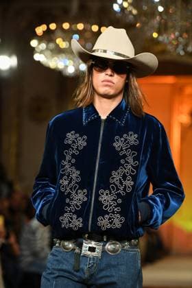 PFW - Austin Post Runway in Paris FA A model walks the runway for the Austin Post collection by American singer Post Malone as part of Paris Fashion Week in Paris, on September 1, 2025. Photo by Firas Abdullah ABACAPRESS.COM Paris Ile-de-France France  Copyright: xAbdullahxFiras ABACAx