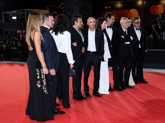 Venice, 82nd Venice International Film Festival 2025 - evening 6 - red carpet of the film Portobello Pictured: Cast and crew of the movie  Copyright: xAlbertoxTerenghi PoolxPhotoxEventsx06x xipa-agency.netx xPoolxPhotoxEventsx06x IPA_Agency_IPA63889714