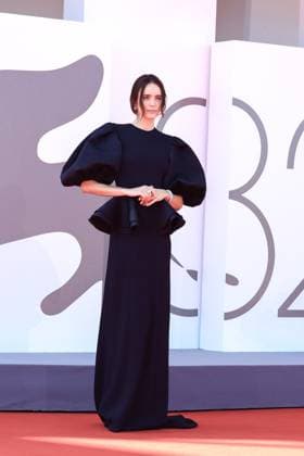 The Testament Of Ann Lee Red Carpet - The 82nd Venice International Film Festival Stacy Martin attends The Testament Of Ann Lee red carpet during the 82nd Venice International Film Festival on September 01, 2025 in Venice, Italy  Copyright: xKazukoxWakayamax