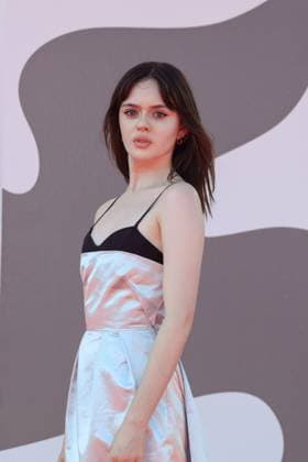 The Testament Of Ann Lee Red Carpet - The 82nd Venice International Film Festival Viola Prettejohn attends The Testament Of Ann Lee red carpet during the 82nd Venice International Film Festival on September 01, 2025 in Venice, Italy  Copyright: xKazukoxWakayamax