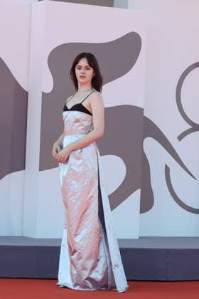 The Testament Of Ann Lee Red Carpet - The 82nd Venice International Film Festival Viola Prettejohn attends The Testament Of Ann Lee red carpet during the 82nd Venice International Film Festival on September 01, 2025 in Venice, Italy  Copyright: xKazukoxWakayamax