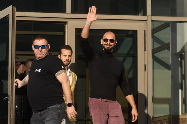 Andrew Tate says he will be the next Prime Minister of the United Kingdom, Bucharest, Romania Bucharest, Romania. 9th Jan, 2025: Andrew Tate (R) and his brother Tristan Tate (L) leave the Bucharest Court, saying that with his party he will be the next Prime Minister of the United Kingdom. Bucharest Romania Copyright: xLucianxAlecux