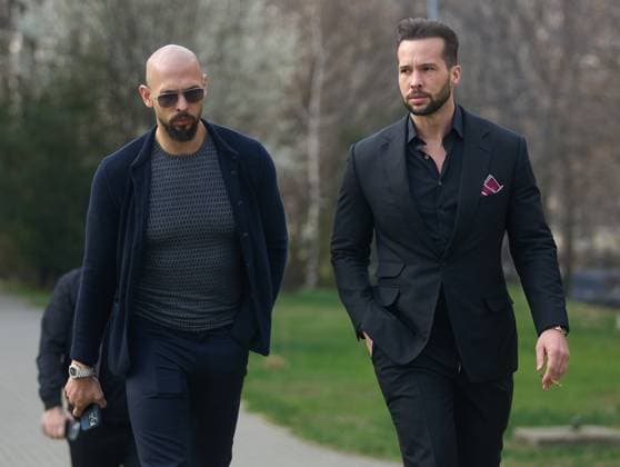 Andrew and Tristan Tate, Bucharest, Romania Bucharest, Romania. 7th Mar, 2024: Andrew Tate (L) and his brother Tristan Tate (R) leave the Bucharest Court. Bucharest Romania Copyright: xLucianxAlecux