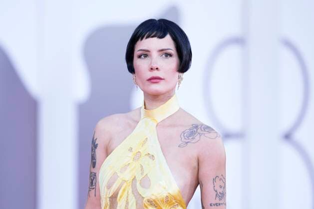 The Smashing Machine Red Carpet - The 82nd Venice International Film Festival - 01 Sep 2025 Halsey attends The Smashing Machine red carpet during the 82nd Venice International Film Festival. Venice Lido Italy Copyright: xDanielexCifalax xSOPAxImagesx _CIF7625