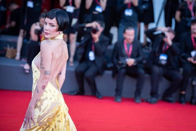 The Smashing Machine red carpet during the 82nd Venice International Film Festival - 01 Sept 2025 Halsey attends The Smashing Machine red carpet during the 82nd Venice International Film Festival. Venice Italy Copyright: xLoredanaxSangiulianox xSOPAxImagesx LSangiuliano-2802