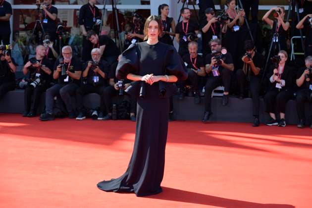 The testament of Ann Lee red carpet in Venice Lido - 01 Sept 2025 Stacy Martin attends the red carpet of film The testament of Ann Lee at 82 Venice Film Festival at Palazzo del cinema. Venice Lido Italy Copyright: xMarioxCartellix xSOPAxImagesx _DSC0568