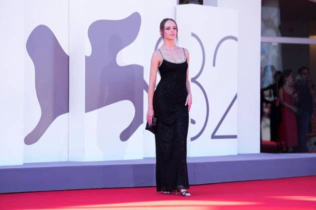 The Testament Of Ann Lee Red Carpet - The 82nd Venice International Film Festival - 01 Sep 2025 Natalie Shinnick attends The Testament Of Ann Lee red carpet during the 82nd Venice International Film Festival. Venice Italy Copyright: xDanielexCifalax xSOPAxImagesx _CIF7265