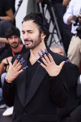 Marc By Sofia Red Carpet - The 82nd Venice International Film Festival VENICE, ITALY - SEPTEMBER 2: Marc Jacobs attends Marc By Sofia red carpet during the 82nd Venice International Film Festival on September 2, 2025 in Venice, Italy. Primo Barol Anadolu Venice Italy. Editorial use only. Please get in touch for any other usage.  Copyright: x2025xAnadoluxPrimoxBarolx