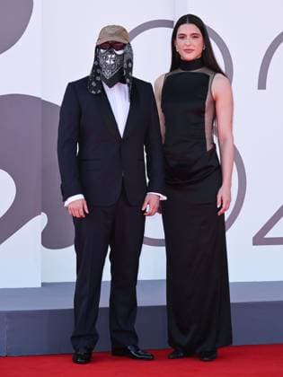 Venice, 82nd Venice International Film Festival 2025 - evening 7 - red carpet of the film L Etranger (The Stranger) In the photo: Stillz and Arca  Copyright: xSimonexComix xipa-agency.netx xPoolxPhotoxEventsx06x IPA_Agency_IPA63959477