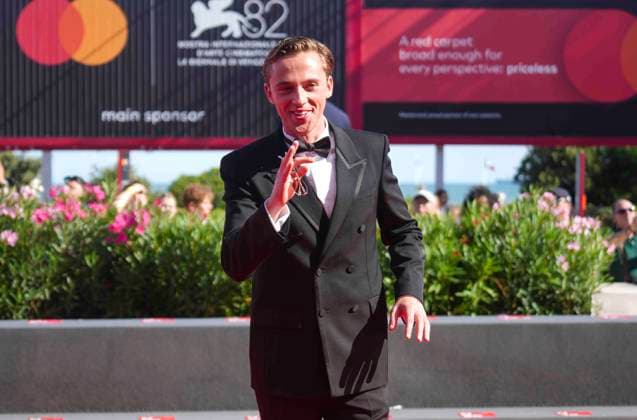 CELEBRITES : Festival international du film de Venise - 02 09 Venice, Italy, September 02 2025. BENJAMIN VOISIN on the red carpet for the screening of the film l™etranger at the 82nd Venice International Film Festival in Venice, Italy. Laurent Lairys PSNEWZ VENISEItaly  Copyright: xLaurentxLairysx
