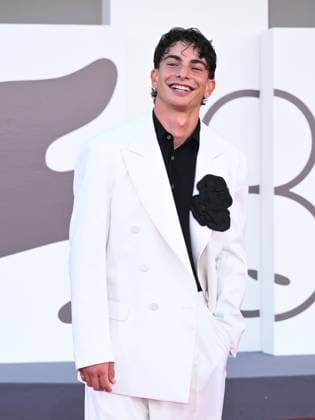 Venice, 82nd Venice International Film Festival 2025 - Evening 7 - Red carpet for the film A House of Dynamite. Pictured is Matteo Robert.  Copyright: xSimonexComix xipa-agency.netx xPoolxPhotoxEventsx06x IPA_Agency_IPA63963623
