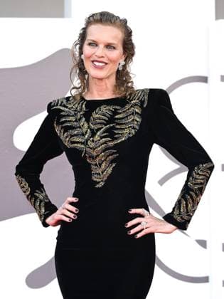 Venice, 82nd Venice International Film Festival 2025 - Evening 7 - Red carpet for the film A House of Dynamite. Pictured is Eva Herzigova.  Copyright: xSimonexComix xipa-agency.netx xPoolxPhotoxEventsx06x IPA_Agency_IPA63964789