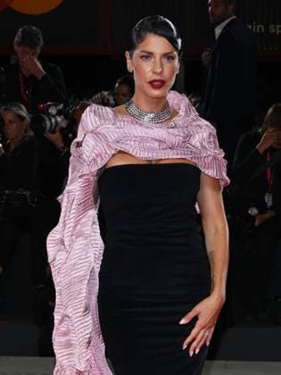 Venice, Italy: Venice, 82nd Venice International Film Festival 2025 - evening 7 - red carpet Dead Man s Wire In the photo: Venice Italy  - ZUMAp169 20250902_zea_p169_2071 Copyright: xAlicexBassox