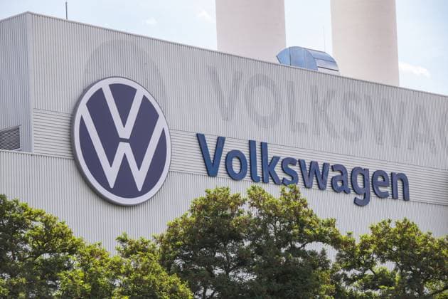 2025.09.03 VW-Werk Mosel - Schriftzug Volkswagen-Werk Mosel bei Zwickau *** 2025 09 03 VW Mosel plant Lettering Volkswagen Mosel plant near Zwickau