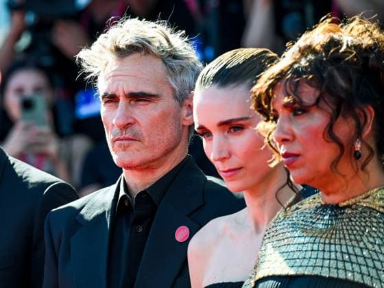 Venice, 82nd Venice International Film Festival 2025 - day 8 - red carpet for the film The Voice of Hind Rajab - Pictured: Joaquin Phoenix, Rooney Mara, and Kaouther Ben Hania  Copyright: xManuelexMangiarottix xipa-agency.netx xPoolxPhotoxEventsx06x IPA_Agency_IPA64038228