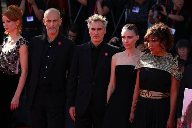 September 3, 2025, Venice, Veneto, Italy: JOAQUIN PHOENIX and his partner ROONEY MARA on the red carpet for The Voice of Hind Rajab Premiere screening at the 82nd Venice Film Festival at the Venice Lido, Italy. Venice Italy - ZUMAc179 20250903_zep_c179_071 Copyright: xMickaelxChavetx