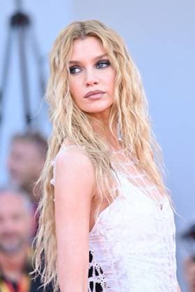 Venice Duse Premiere AM Stella Maxwell attending the Duse Premiere as part of the 82nd Venice International Film Festival at the Lido in Venice, Italy on September 03, 2025. Photo by Aurore Marechal ABACAPRESS.COM Venice Italy  Copyright: xMarechalxAurore ABACAx