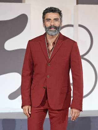 Venice, Italy: Venice, 82nd Venice International Film Festival 2025 - evening 8. Red Carpet of the film In The Hand Of Dante In the photo Oscar Isaac Venice Italy  - ZUMAp169 20250903_zea_p169_1753 Copyright: xSimonexComix