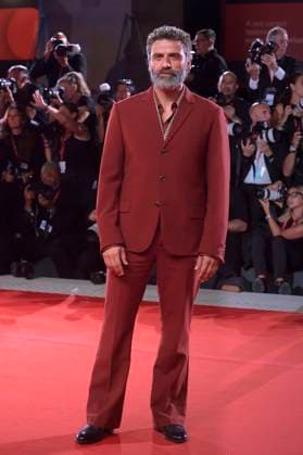 Oscar Isaac attends the Cartier Glory To The Filmmaker Award 2025 and the In the Hand of Dante red carpet during the 82nd Venice International Film Festival in Venice, Italy on Wednesday, September 3, 2025.  VEN20250903821 RoccoxSpaziani