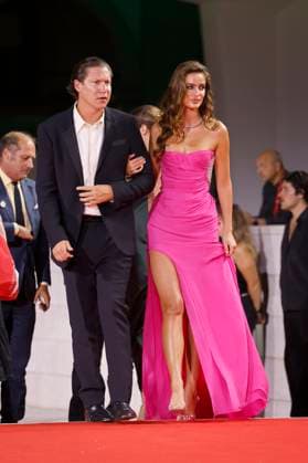Vito Schnabel und Helena Althof bei der Premiere des Kinofilms In the Hand of Dante auf der Biennale di Venezia 2025 82. Internationale Filmfestspiele von Venedig im Palazzo del Cinema. Venedig, 03.09.2025