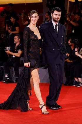 Devon Lee Carlson und Duke Nicholson bei der Premiere des Kinofilms In the Hand of Dante auf der Biennale di Venezia 2025 82. Internationale Filmfestspiele von Venedig im Palazzo del Cinema. Venedig, 03.09.2025