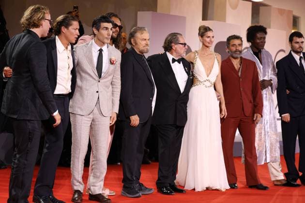 In the Hand of Dante red carpet in Venice (L-R) Olmo Schnabel, Vito Schnabel, Louis Cancelm, Jason Momoa, Franco Nero, Julian Schnabel, Louise Kugelberg, Oscar Isaac, Benjamin Clementine. In the Hand of Dante premiere, 82nd Venice International Film Festival, Venice, Italy - 03 September 2025. CAP GOL GOL Venice Italy Copyright: xRickxGold CapitalxPicturesx