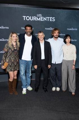 Les Tourmentes Paris Film Premiere Deborah Francois, Ramzy Bedia, Lucas Belvaux, Niels Schneider, Linh-Dan Pham attends Les Tourmentes Paris Film Premiere at UGC Les Halles on September 03, 2025 in Paris, France. Photo by Nasser Berzane ABACAPRESS.COM Paris France  Copyright: xBerzanexNasser ABACAx