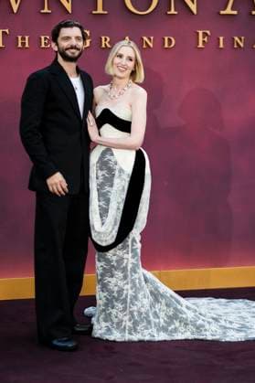 Michael C. Fox und Laura Carmichael bei der Weltpremiere des Kinofilms Downton Abbey: The Grand Finale Downton Abbey: Das große Finale im Odeon Luxe Leicester Square. London, 03.09.2025