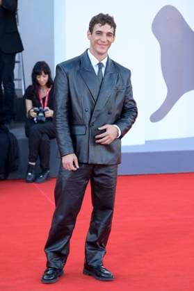 Duse red carpet in Venice Lido, Italy - 03 Sep 2025 Miguel Herran attends the Duse red carpet during 82nd Venice Film Festival in Venice Lido at Palazzo del cinema. Venice Lido Italy Copyright: xMarioxCartellix xSOPAxImagesx _DSC5868