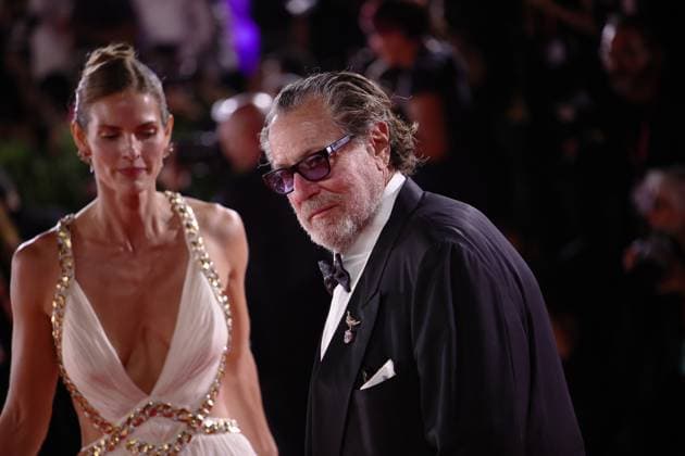 Red carpet of the film In the hand of Dante in Venice, Italy - 03 Sept 2025 Julian Schnabel and Louise Kugelberg attend the red carpet of the film In the hand of Dante at the 82nd Venice Film. Venice Italy Copyright: xMarcoxBaradax xSOPAxImagesx MBA_2221