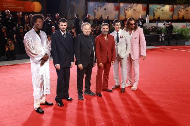 Red carpet of the film In the hand of Dante in Venice, Italy - 03 Sept 2025 Benjamin Clementine, Duke Nicholson, Franco Nero, Oscar Isaac, Franco Nero, Louis Cancelmi and Jason Momoa attend the red carpet of the film In the hand of Dante at the 82nd Venice Film. Venice Italy Copyright: xMarcoxBaradax xSOPAxImagesx 057A9697