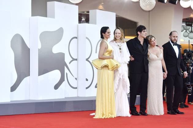 82eme Festival International du Film de Venise Mostra de Venise DUSE Premiere at the 82nd International Venice Film festival Vincenzo Pirrotta, Fausto Russo Alesi, Valeria Bruni Tedeschi, Pietro Marcello, Noémie Merlant, Fanni Wrochna attend the Duse red carpet 448305 2025 09 03 Venice Italy  Copyright: xThomasxBohlenx STAR_448305_005
