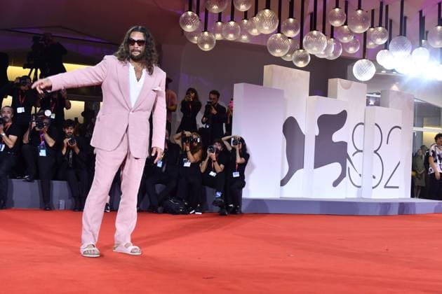 82eme Festival International du Film de Venise Mostra de Venise IN THE HAND OF DANTE Premiere at the 82nd International Venice Film festival Jason Momoa attends the Cartier Glory To The Filmmaker Award 2025 and the In the Hand of Dante red carpet 448305 2025 09 03 Venice Italy  Copyright: xThomasxBohlenx STAR_448305_108