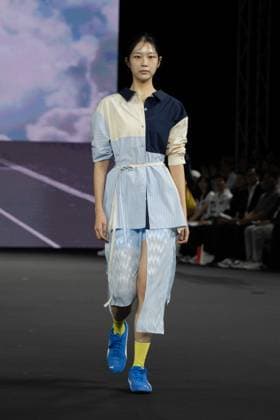 Seoul Fashion Week SEOUL, SOUTH KOREA - SEPTEMBER 4: A model walks the runway to present a creation during the LIE show at Seoul Fashion Week 2026 Spring Summer in Seoul, South Korea, on September 4, 2025. Hwawon Lee Anadolu Seoul South Korea. Editorial use only. Please get in touch for any other usage.  Copyright: x2025xAnadoluxHwawonxLeex