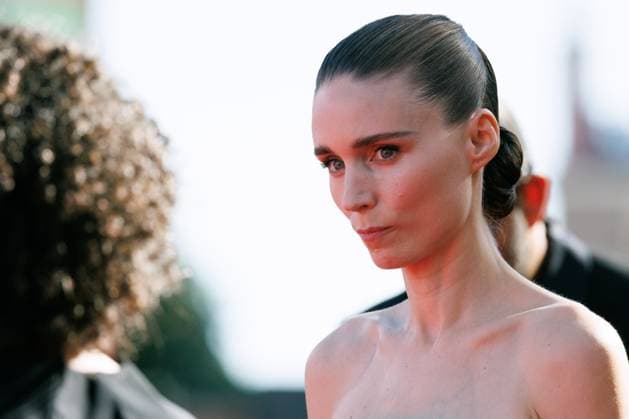 News - The Voice Of Hind Rajab Red Carpet - The 82nd Venice International Film Festival Rooney Mara attends the The Voice Of Hind Rajab red carpet during the 82nd Venice International Film Festival on September 03, 2025 in Venice, Italy. Lido di Venezia Palazzo del Cinema Italy Copyright: xCinziaxCamelax xLiveMediax LPN_2007127