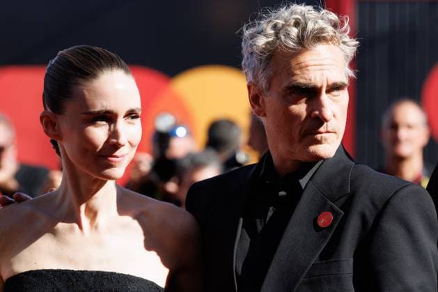 News - The Voice Of Hind Rajab Red Carpet - The 82nd Venice International Film Festival Rooney Mara and Joaquin Phoenix attend the The Voice Of Hind Rajab red carpet during the 82nd Venice International Film Festival on September 03, 2025 in Venice, Italy. Lido di Venezia Palazzo del Cinema Italy Copyright: xCinziaxCamelax xLiveMediax LPN_2007141
