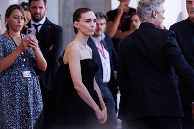 News - The Voice Of Hind Rajab Red Carpet - The 82nd Venice International Film Festival Rooney Mara attends the The Voice Of Hind Rajab red carpet during the 82nd Venice International Film Festival on September 03, 2025 in Venice, Italy. Lido di Venezia Palazzo del Cinema Italy Copyright: xCinziaxCamelax xLiveMediax LPN_2007152